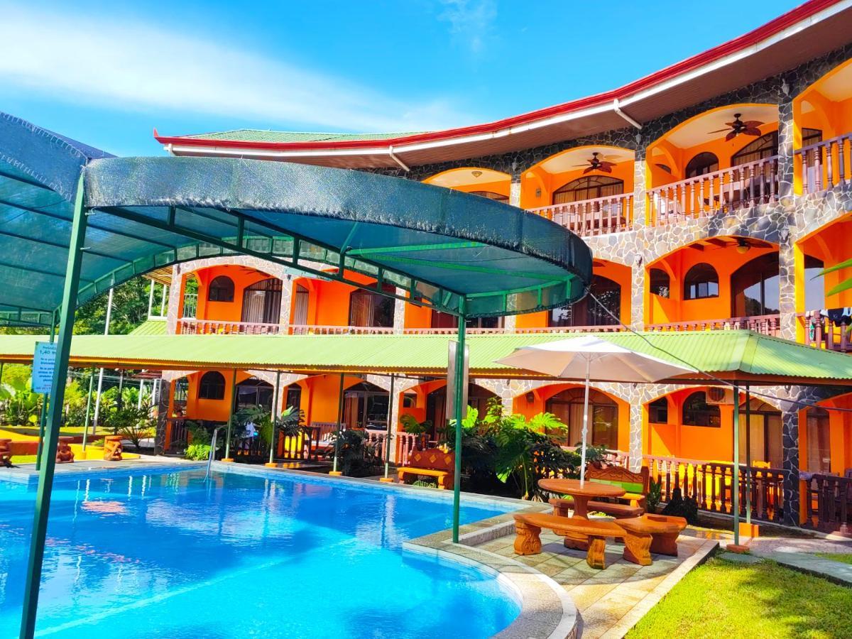 Apartahotel Playa Luna 乌维塔 外观 照片