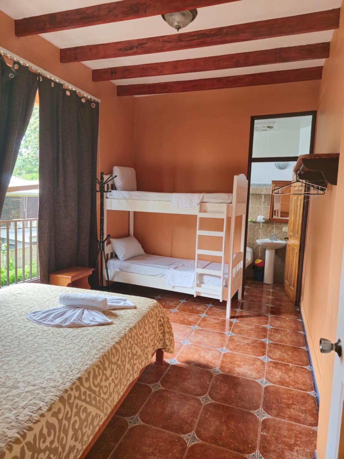 Apartahotel Playa Luna 乌维塔 外观 照片